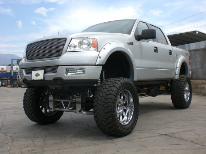 Ford F150 10-12 Inch Suspension Lift Kit 2004 - 2008